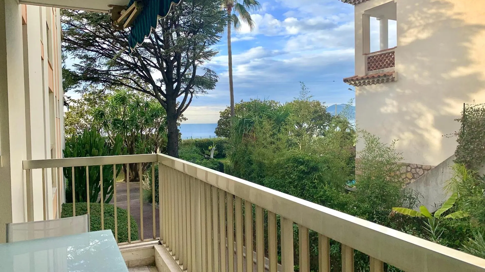 Appartement Front De Mer, 80M2 Cannes Apartment